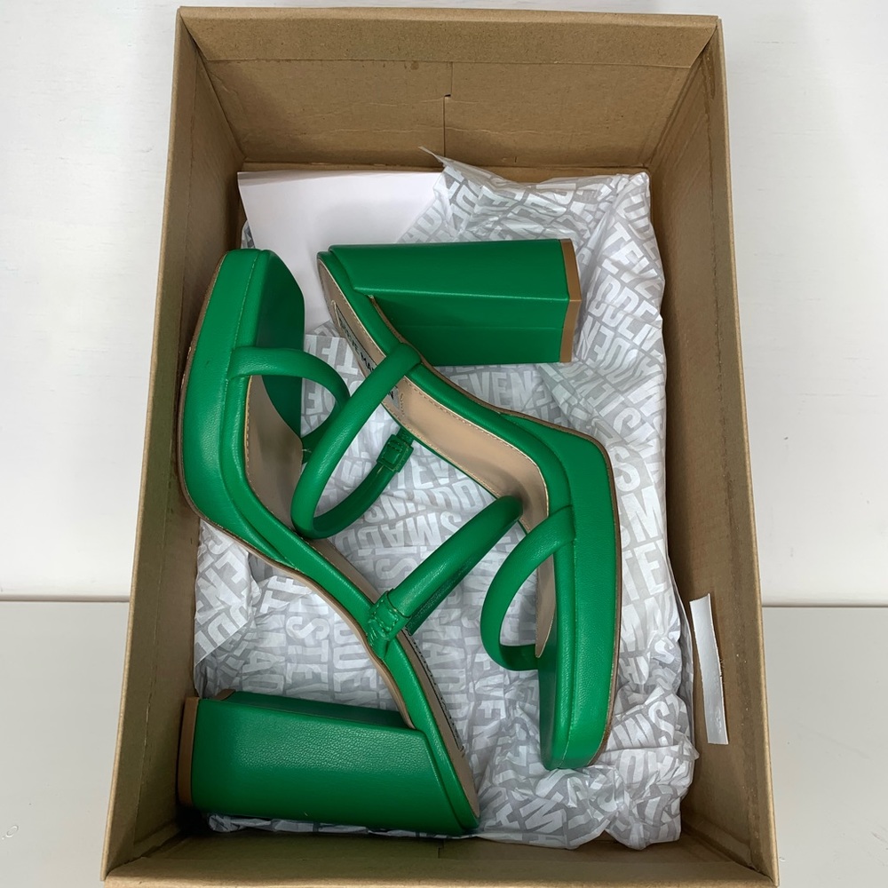 Green Steve Madden chunky heel